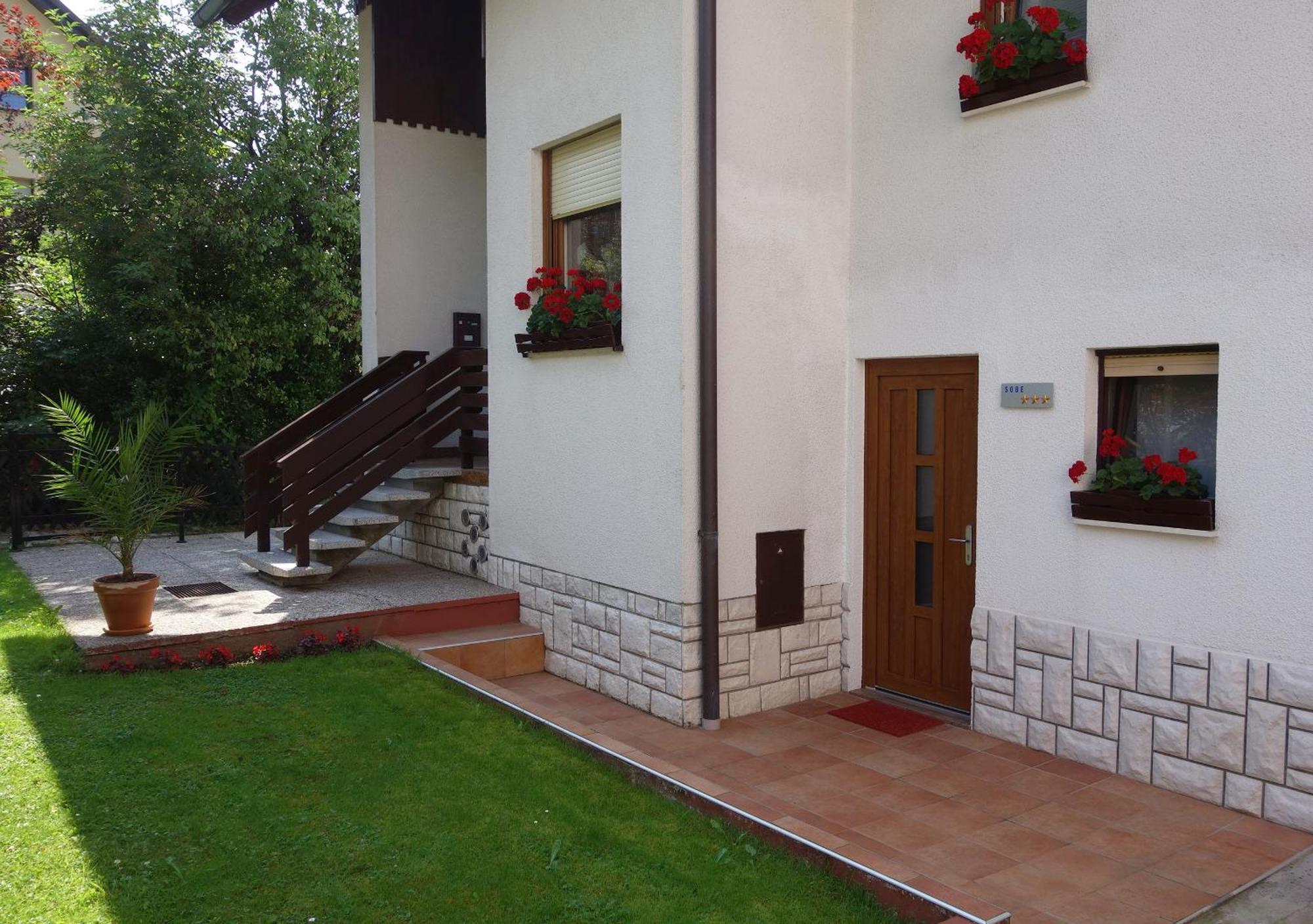 Sobe Vera Bovec Exteriör bild